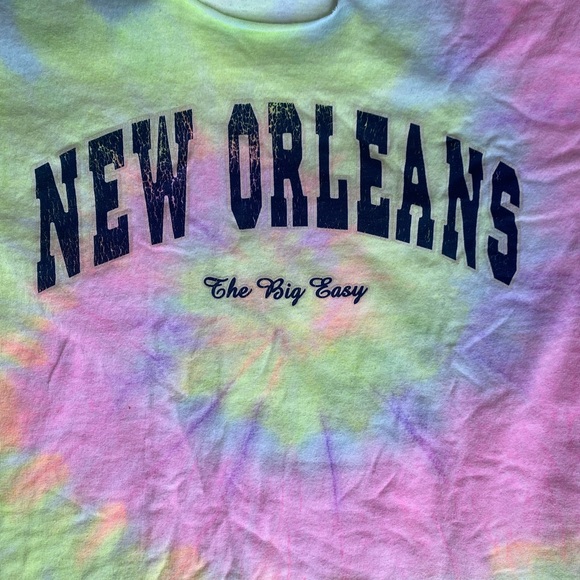 Rainbow Off-The Shoulder New Orleans Tourist T-Shirt - Picture 3 of 3